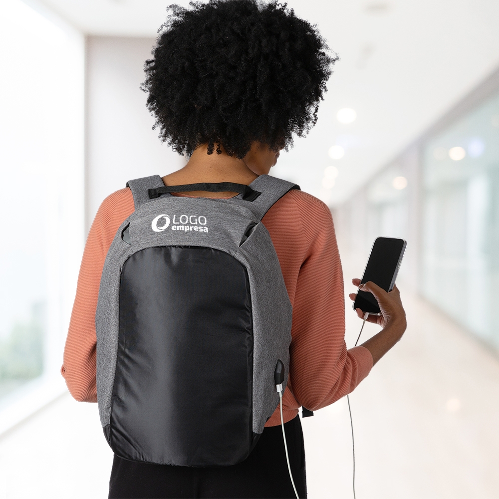 Mochila Anti-Furto USB 24L - Imagem 2