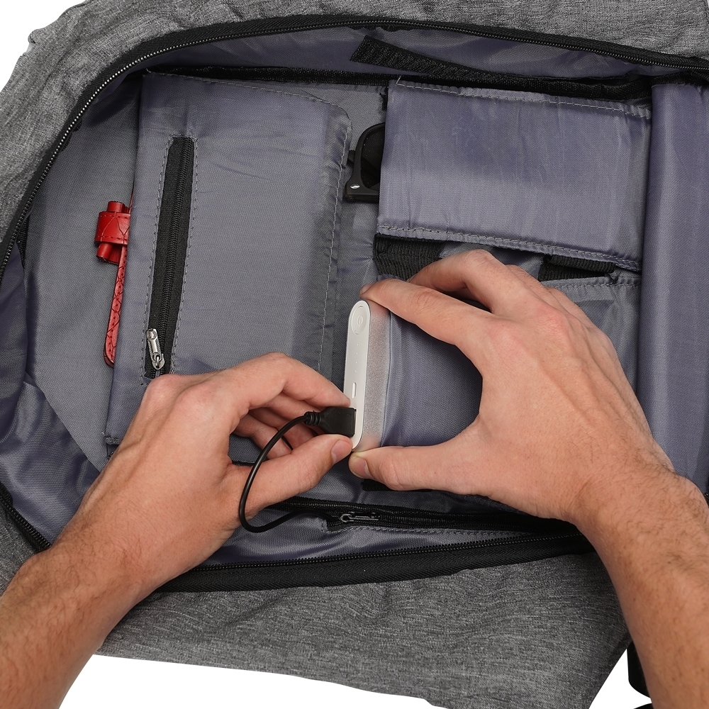 Mochila Anti-Furto USB 24L - Imagem 6
